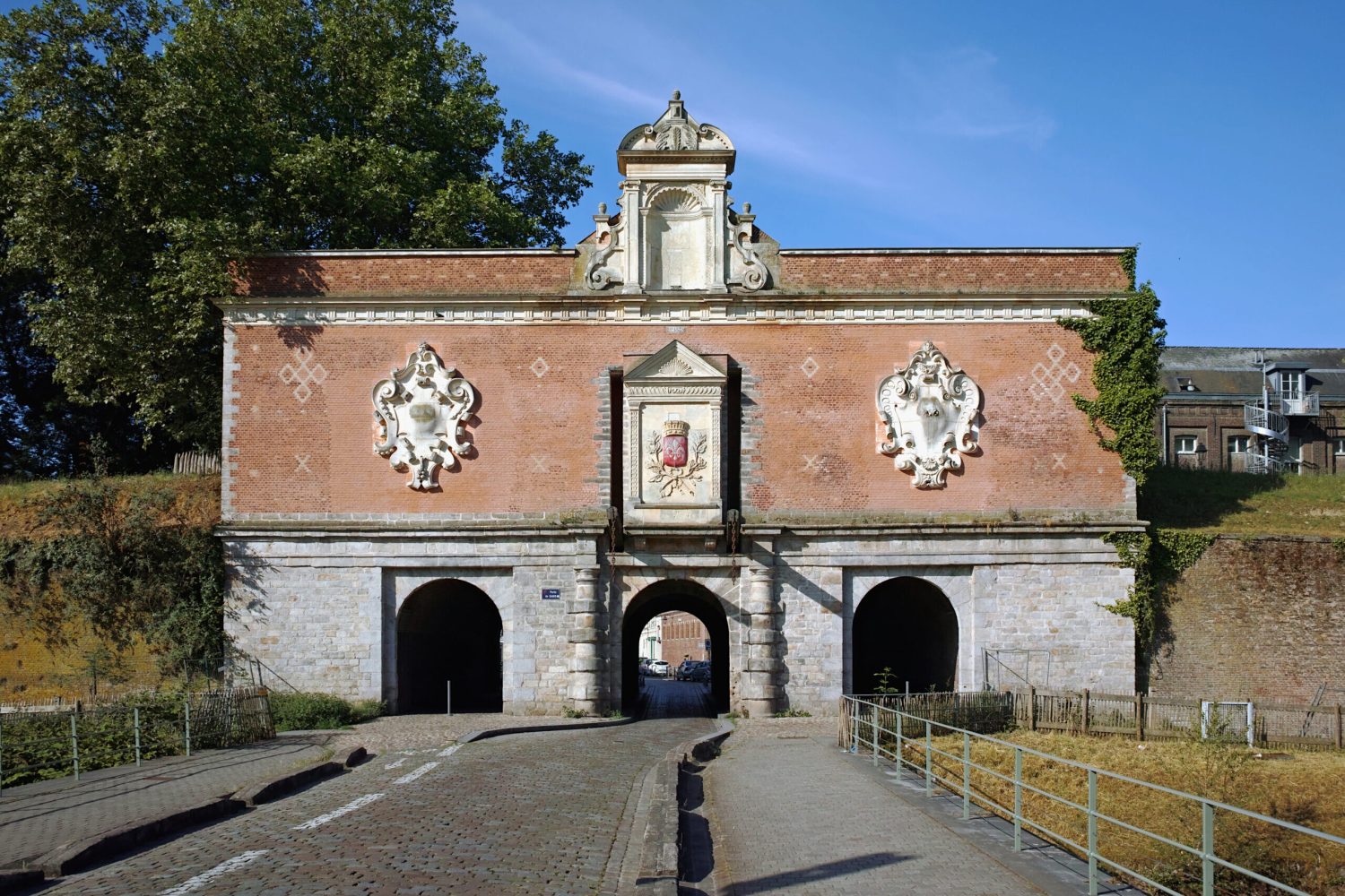 Lille_porte_de_gand_vue_hors_les_murs