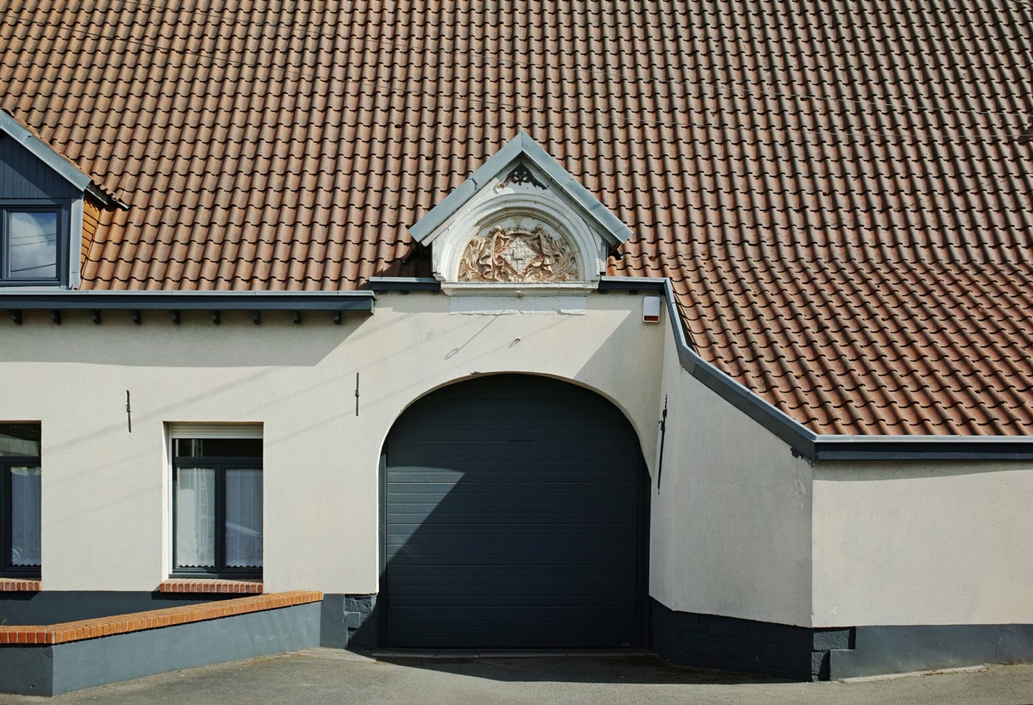 Lesquin_ferme_56_rue_victor_hugo_porche_bis